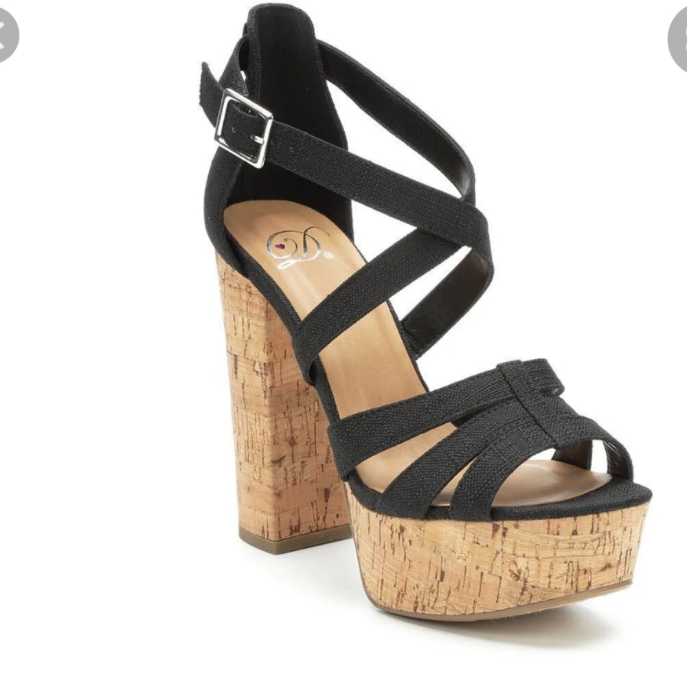 Platform  ankle strappy sandal